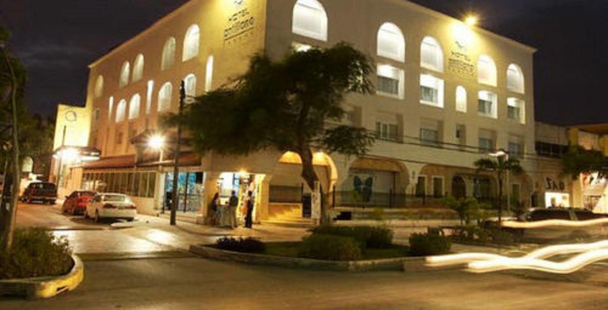 Hotel Antillano Cancún Kültér fotó